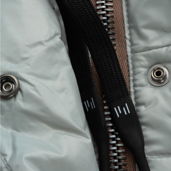 New-HOLDEN
Down Puffer Jacket - Picture 8 of 16